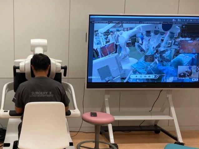 国内初の臨床遠隔ロボット手術、弘前大がhinotoriで5例実施